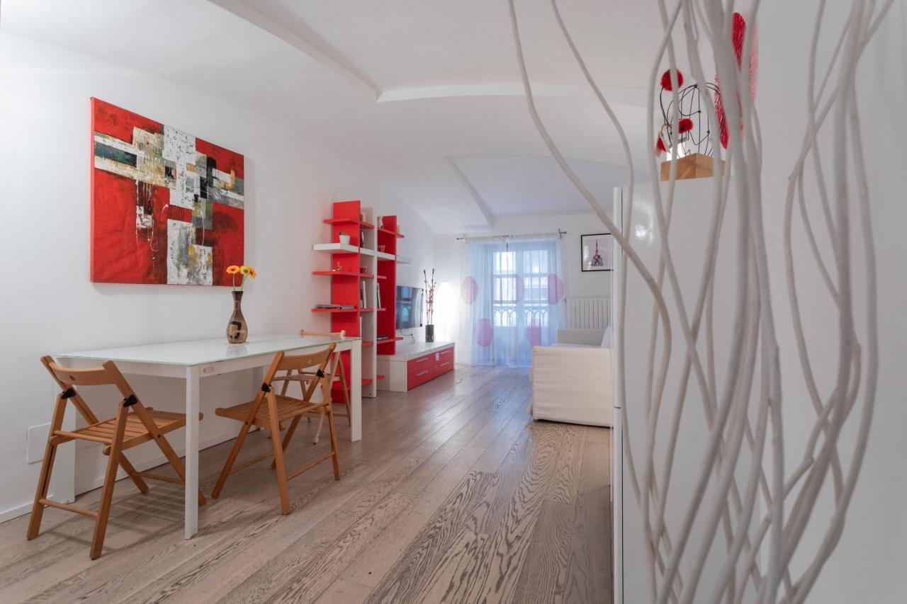 Red Studio Near Porta Nuova By Wonderful Italy トリノ エクステリア 写真