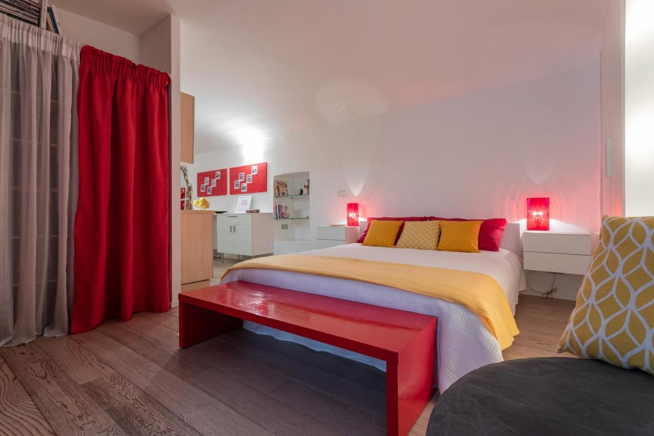 Red Studio Near Porta Nuova By Wonderful Italy トリノ エクステリア 写真