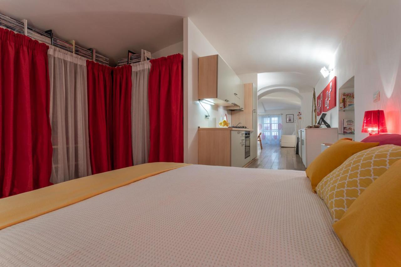 Red Studio Near Porta Nuova By Wonderful Italy トリノ エクステリア 写真